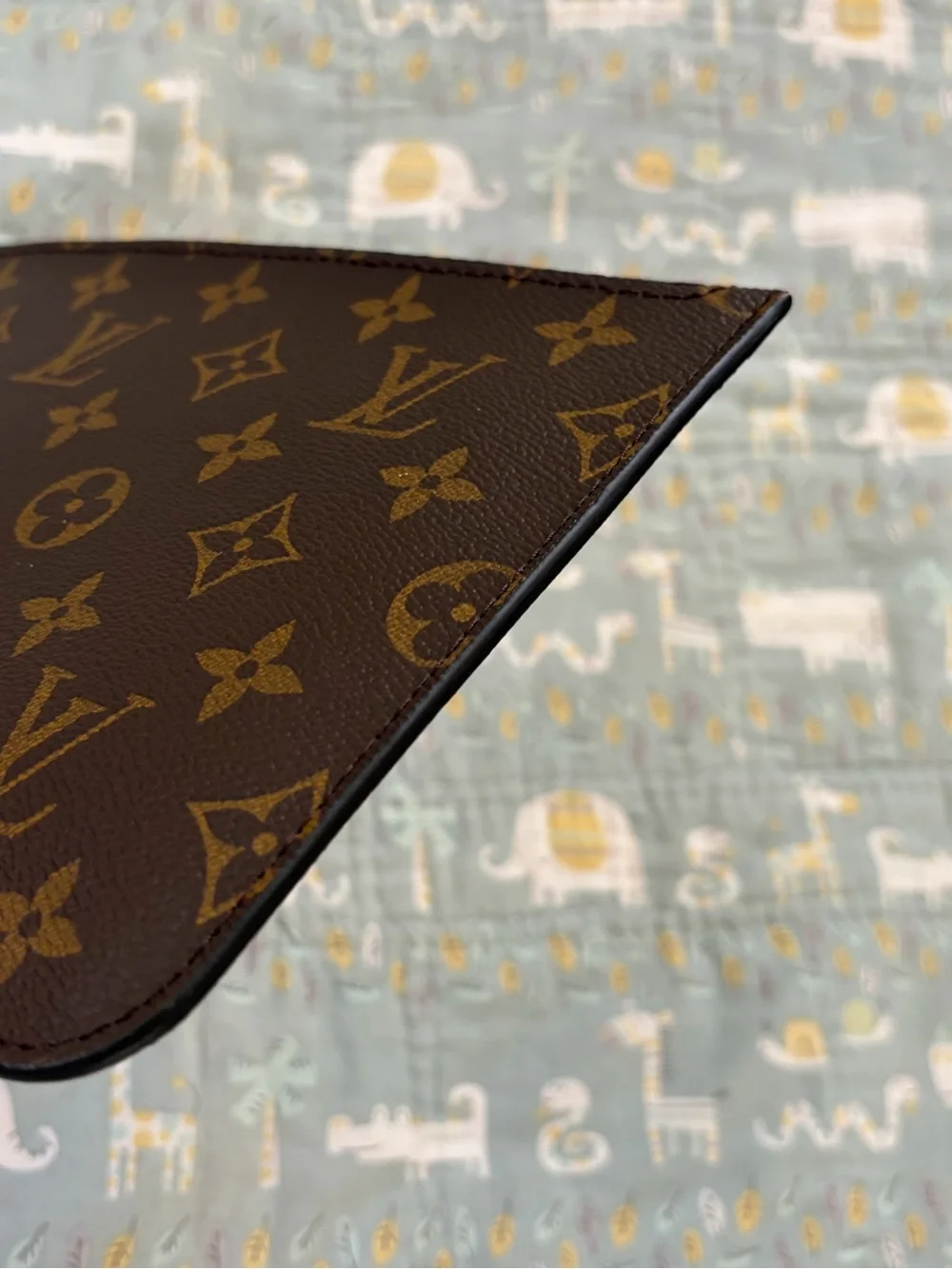 Louis Vuitton like new